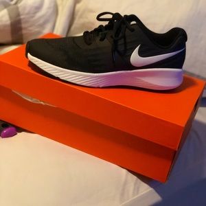Nike Star Runner (Youth)